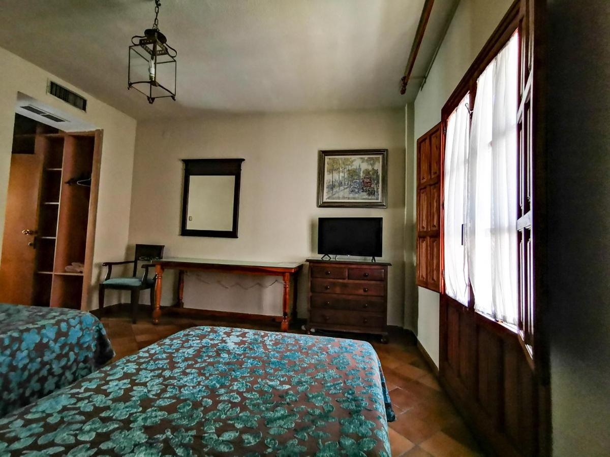 Hotel Almona Granada Bagian luar foto