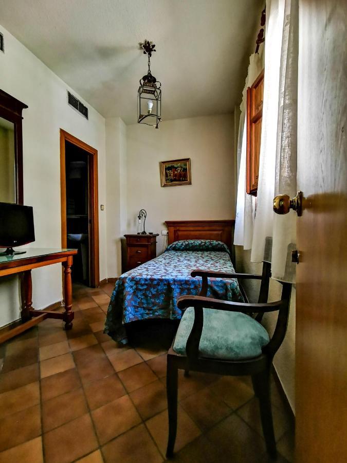 Hotel Almona Granada Bagian luar foto