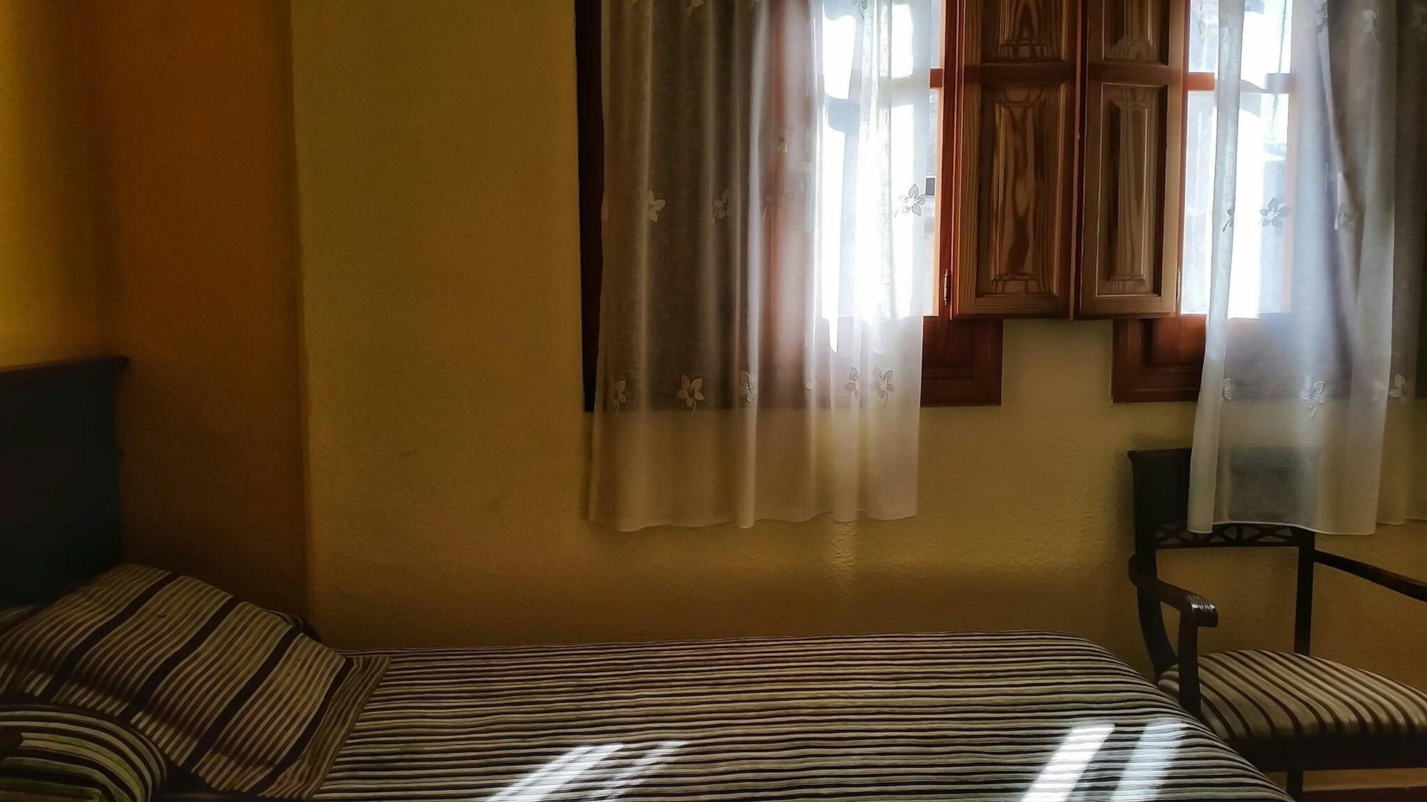 Hotel Almona Granada Bagian luar foto